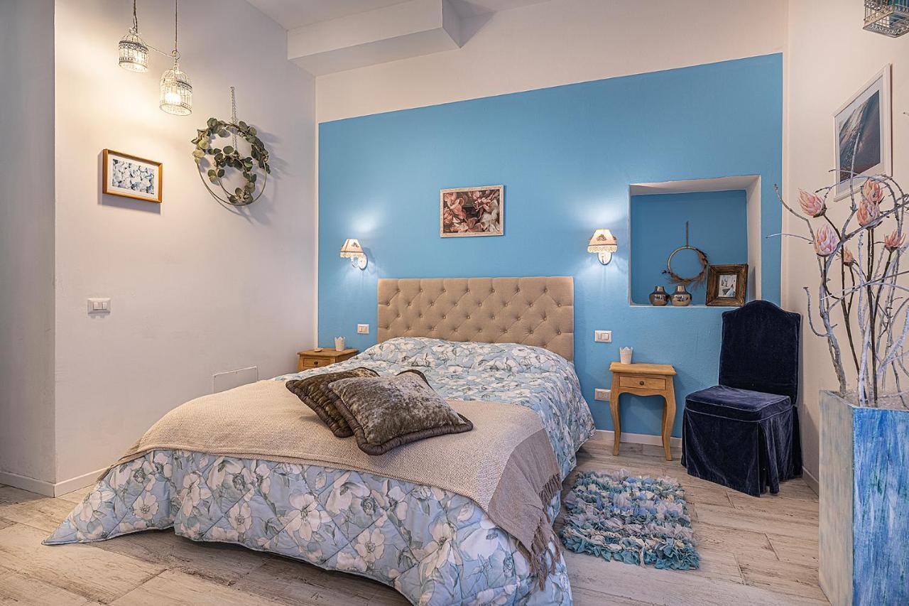 White & Gold Suite Verona Ngoại thất bức ảnh